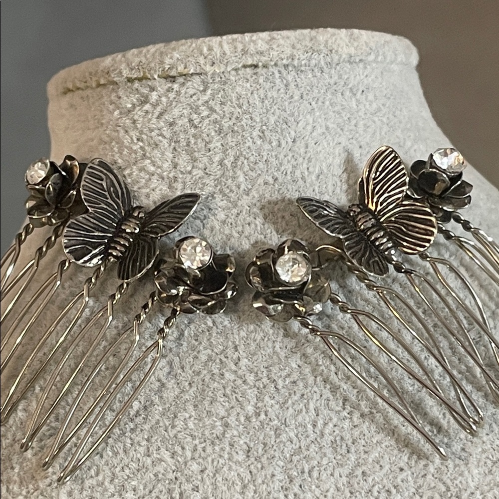 Vintage Silver tone and gunmetal Butterfly Hair Combs with Rhinestones 1.5”L - Picture 6 of 10
